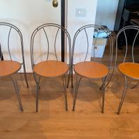 4 sedie in metallo e legno