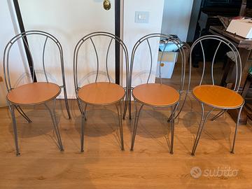 4 sedie in metallo e legno