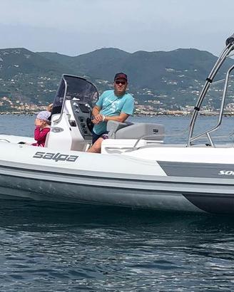 Salpa Soleil 23 con motore Mercury V6 200 cv