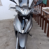 Scuter kimko 200 2021