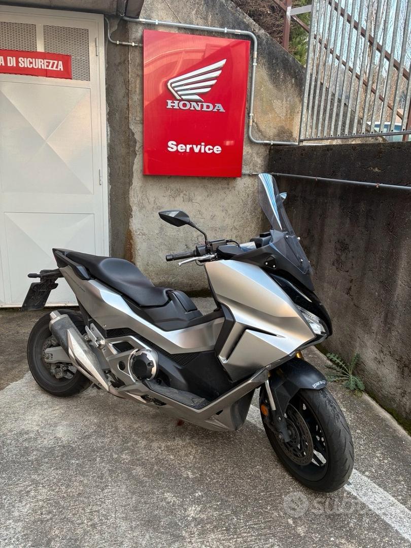 Honda Forza 750 2022 Moto e Scooter In vendita a Lecco
