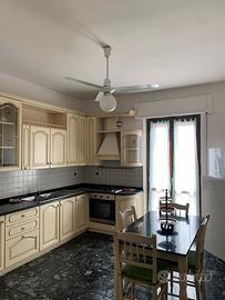 Oristano-luminoso pentavano centralissimo