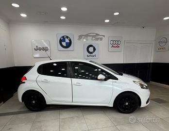 Peugeot 208 BlueHDi 75 5 porte Allure