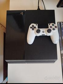 PlayStation 4 con gioco incluso