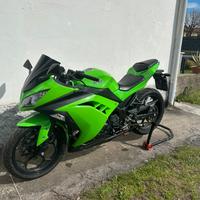 Kawasaki ninja 300