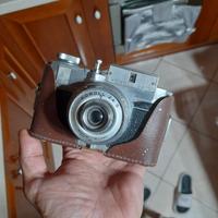 macchina fotografica a rullino