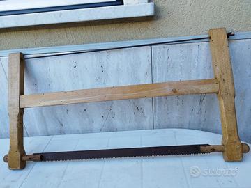 Sega a telaio in legno vintage.