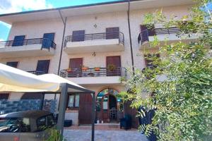 Villa a schiera in zona Vazzieri