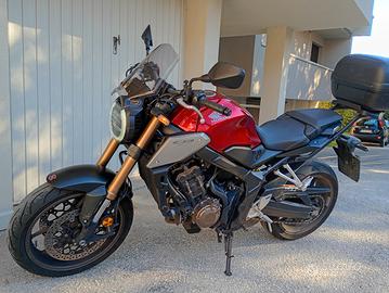 Honda Cb 650R  anno 10/2019  €4.500