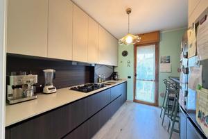 4 LOCALI A DESENZANO DEL GARDA
