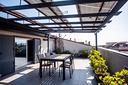 appartamento-con-terrazzi-arredato