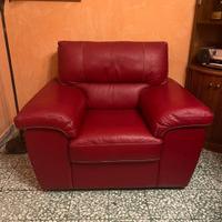 Poltrona rossa in pelle