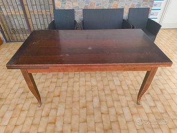 Tavolo in legno per interni in arte povera 