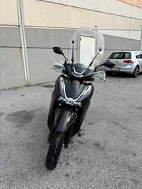 Honda SH 350i Sport