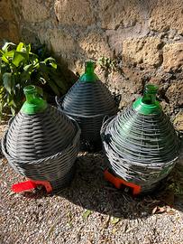 10 Damigiane da 50 litti con rubinetti
