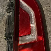 Faro posteriore sinistro Volkswagen Up 2014