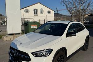 Mercedes GLA 200 4Matic premium AMG