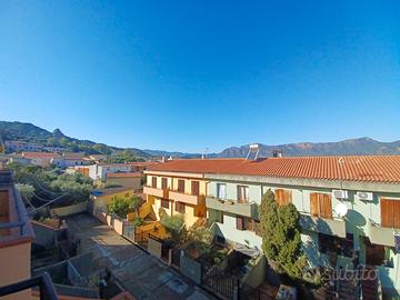 Sarroch - Villetta Trilivelli con Ampio Giardino