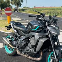 SCARICO AKRAPOVIC TITANIO MT 09 2024/2025