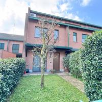 VILLA A SCHIERA A BINASCO