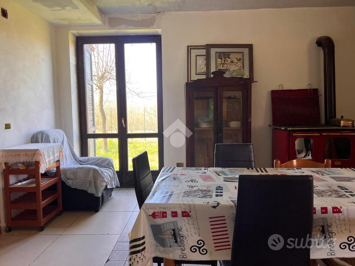 RUSTICO A SANTO STEFANO DEL SOLE - Altro