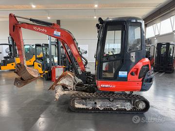 ESCAVATORE KUBOTA 30 QUINTALI CABINATO