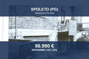 Immobile in asta di 240 m² con box auto a Spoleto