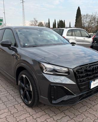 AUDI Q2 2.0 TDI IDENTITY BLACK S-LINE AUTOMATICO