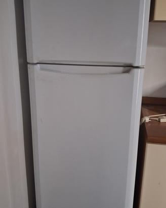frigo indesit 