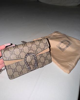 Mini bug Gucci