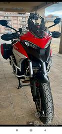Ducati. multistrada. v4s.2023.