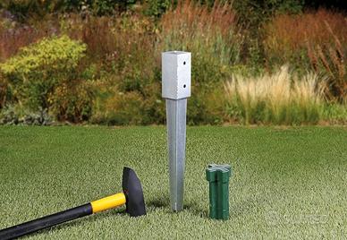 Porta palo da ancorare nel terreno