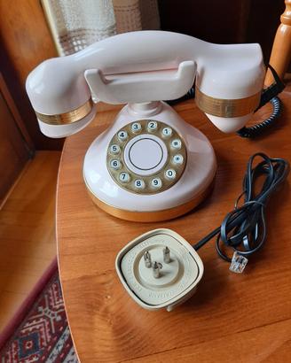 Telefono fisso vintage rosa
