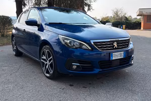 Peugeot 308 allure blue hdi 130 6 marce