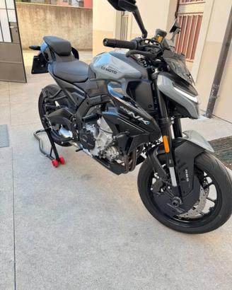 CFMOTO 675NK 2025