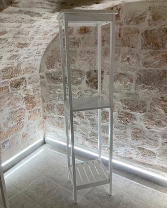Scaffale Ikea bianco e 2 comodini modello HEMNES
