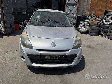 Ricambi Renault Clio 1.2 benz 16V 75cv del 2011