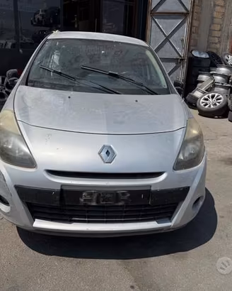 Ricambi Renault Clio 1.2 benz 16V 75cv del 2011