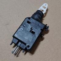 Attivatore serratura sella Peugeot Geopolis/altri