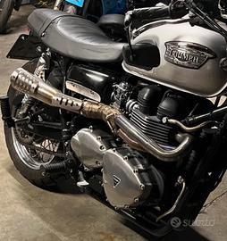 Scarico alto per Triumph Bonneville + fianchetto