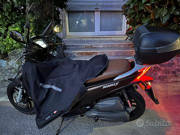 Kymco People S 150i con ABS