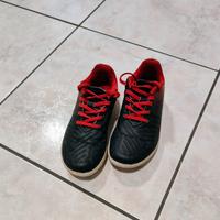 Scarpe calcio/rugby con tacchetti n.27