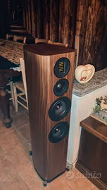 wharfedale evo 4.4  