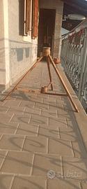 Treppiede in legno