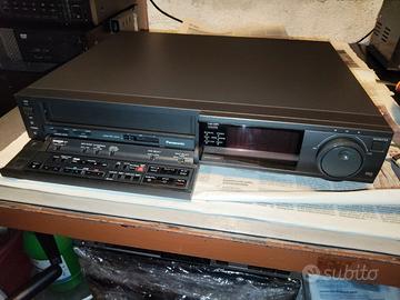 Videoregistratore VHS Panasonic NV-F70 Top