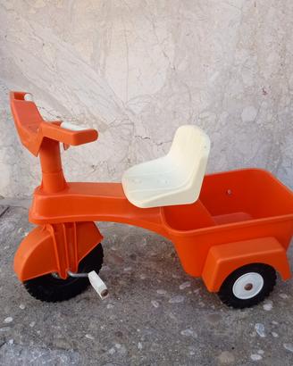 Triciclo con cassone 