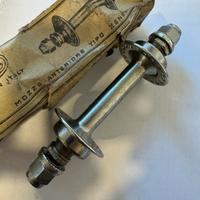 Mozzo anteriore per bici