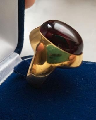 Anello Pomellato, oro giallo con Granato