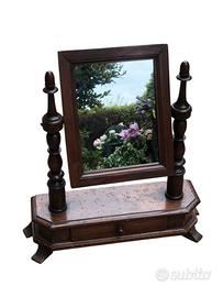 Antica specchiera in legno massello