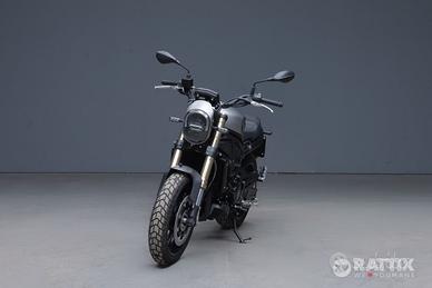 BENELLI Leoncino 800